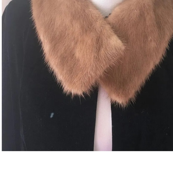 Vintage late late 1940’s 1950’s velvet swing coat with mink collar - Picture 3 of 8